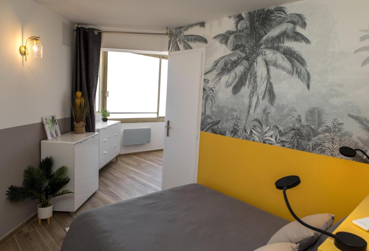 Vue Mer Panoramique, Clim, Balcon Et Plages アンティーブ エクステリア 写真